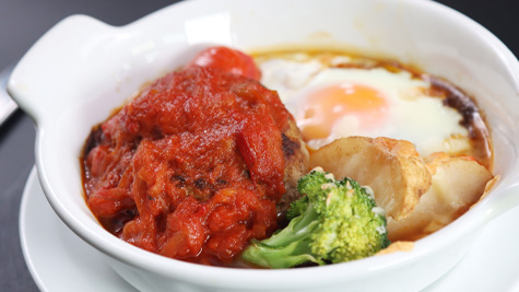 アピアの煮込みハンバーグ